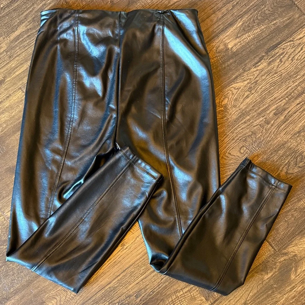 Nicole Miller Shiny Black Faux Leather Pants - Picture 4 of 6